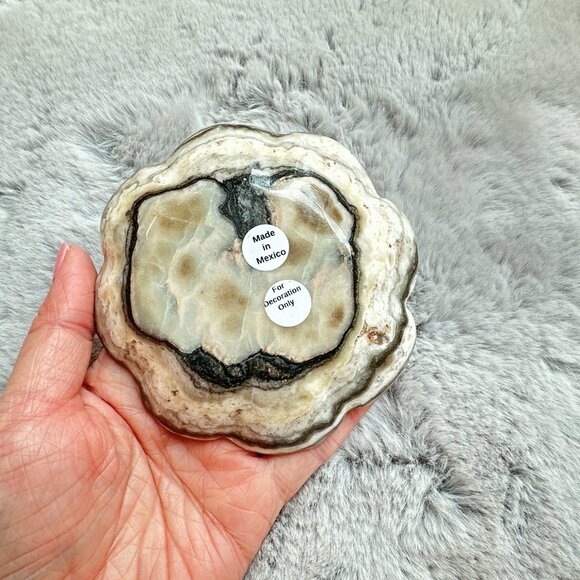 New Beautiful Small Zebra Onyx Flower Bowl/Dish - Picture 2 of 5